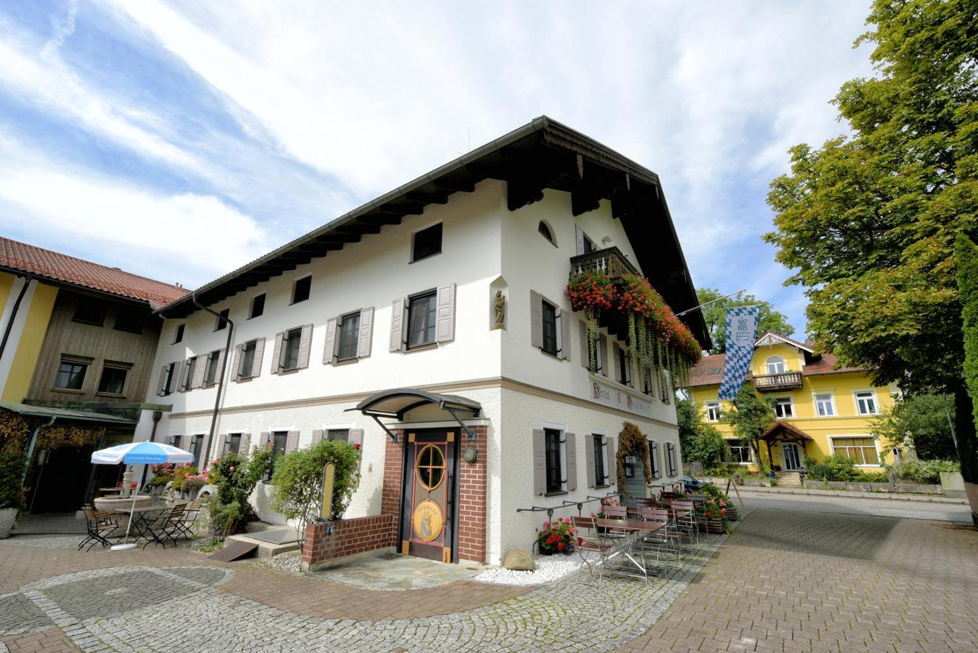 Hotel Neuwirt Sauerlach Zewnętrze zdjęcie